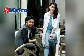 Selepas lima tahun tidak berlakon bersama, terbaru pasangan hero dan heroin kegemaran ramai aqasha serta rita rudaini dipertemukan dalam drama bersiri misi laksam dan laksa. Mana Ada Rumah Tangga Bergolak