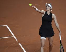 Vondroušová took her serve right in the introductory gamma, then averted two breakballs and increased it to 4: Vm8bg5peu5mdem