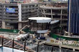 Mid valley megamall mid valley megamall is a 4.5 million square feet (420,000 m²) complex comprising a shopping mall, an office tower block, 30 signature offices and 2 hotels located in kuala lumpur, malaysia. Starproperty
