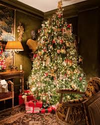 An Elegant New York City Apartment The Glam Pad Christmas Apartment Christmas Inspiration Christmas Tree Inspiration