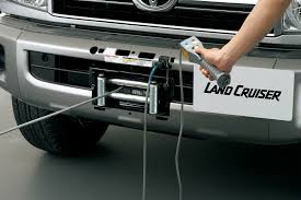 Toyota land cruiser 70 limited edition. Toyota Re Makes Original Land Cruiser 70 For One Year In Japan W Videos Carscoops