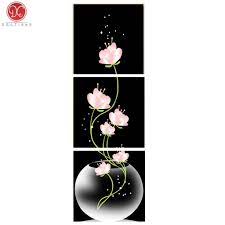 Misalnya diberi garis hitam putih atau polkadot. Wall Decor Hiasan Dekorasi Dinding 3 Panel Gambar Bunga Ukuran 30x30cm Hitam Putih Shopee Indonesia