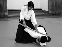 Bushi Girl Performing 1 Kyo With Boken Aikido Martial Arts Girl Martial Arts