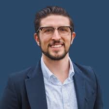 Xavier Pol's Instagram, Twitter & Facebook