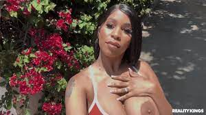 Paris The Muse 2 video