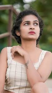 Mariya Rose's Instagram, Twitter & Facebook