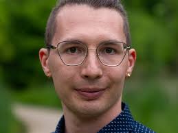 ISSUE 33: Spring 2016