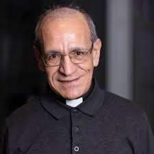 Falleció el sacerdote,...