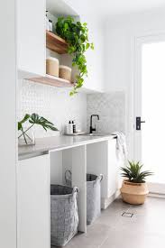 29.86% of laundry rooms have ceramic tile flooring. 75 Beautiful Contemporary Laundry Room Pictures Ideas July 2021 Houzz