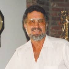 Robert Huckeba's Instagram, Twitter & Facebook