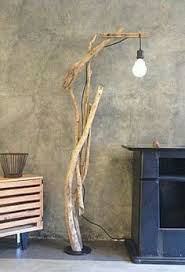 lampadaire liseuse en bois flotte de image et terebenthine liseuse en bois idee deco deco