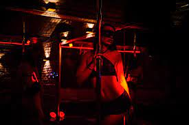 Prague for Adults Honey Club is a brand new establishment for adults with  erotic program.