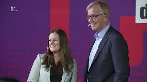 Janine wissler (eigentlich janine wißler; Ylo7 0lzzi9uxm