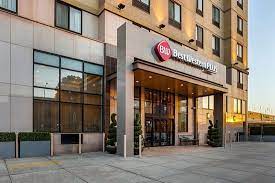 Book your room at the best western plus hospitality house today! Best Western Plus Plaza Hotel Bewertungen Fotos Preisvergleich New York Long Island City Tripadvisor