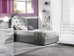 Con letto singolo si intende un letto a una piazza, per materasso di larghezza 80/100 cm. Lettino Con Contenitore Imbottito Cuore