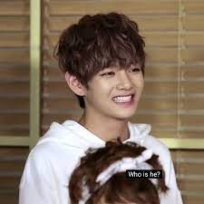 Im jahr 2013 kam er auf ihn zu, er hat sich mit bts einen warteraum . 2013 Introduce Myself Im Bts V Taehyung Taehyung Bts Predebut Kim Taehyung Wallpaper