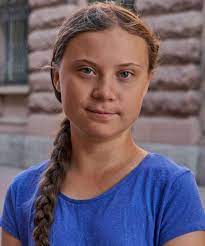 В августе 2018 года, когда ей было 15 лет, она начала школьную забастовку за климат у стен шведского риксдага. Skolko Let Grete Tunberg Kakoj Znak Zodiaka