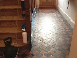 Der flur ist als durchgangsbereich schwierig in der gestaltung. Fliesen Fur Flur Uber 40 Bilder Von Den Perfekten Bodenbelagen Archzine Net