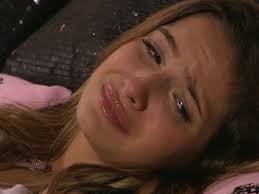 Laura y Brenda juntas al show de Tini Stoessel ✨️ el crossover que no  sabías necesitar 😅