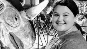 Stephanie Leddon's Instagram, Twitter & Facebook