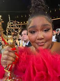 Johnna Rose's Instagram, Twitter & Facebook