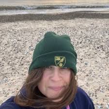 Sarah Greaves (@SarahGreaves18)