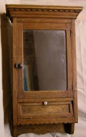 114 Antique Victorian Medicine Cabinet Jan 08 2013 Michael Spooner Auctions In Canada Victorian Medicine Cabinets Vintage Medicine Cabinets Antique Medicine Cabinet