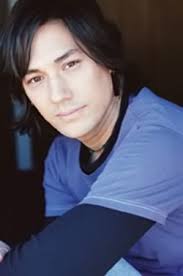 David Usher stands up Glow for some stupid award show