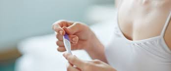 C'est l'un des premiers signes de la grossesse les plus évidents, surtout si votre cycle menstruel est régulier. Quels Sont Les Premiers Signes De La Grossesse Lindependant Fr