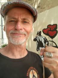 Hello, I'm Susy and something to know about me is I used to live in the  South of France