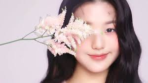 Iz*one izone miche bloomin group postcard. Jang Wonyoung Miche Bloomin X Iz One Facebook