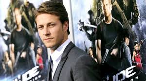 Born shaun mark bean on 17th april, 1959 in handsworth, south. Ser Richard On Twitter If They Make A Prequel On The Rebellion I Nominate Luke Bracey To Play Young Ned Sean Bean Resemblance Is Unmatched Http T Co Mazm7qzfz6