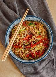 Vegetable Yakisoba 25 Minute Recipe The Woks Of Life Recipe In 2020 Yakisoba Recipe Wok Of Life Vegetarian Stir Fry