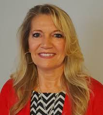 Reva Howe's Instagram, Twitter & Facebook