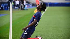 Ce mardi 4 juin était un grand jour pour l'équipe de france de football. Video France Ukraine Le Premier But De Camavinga En Equipe De France Est De Toute Beaute Eurosport