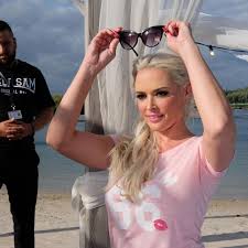 Entschuldigung, der videoplayer konnte es nicht laden. Daniela Katzenberger Haben Fans Hier Einen Babybauch Entdeckt Brigitte De