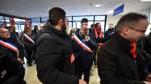 Sécurité sociale le 118000 vous fournit adresse, horaires d'ouverture et numéros de téléphone pour sécurité sociale. Une Soixantaine De Sambriens Contre La Baisse Des Ouvertures De L Assurance Maladie