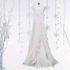 We did not find results for: Schones Weisses Langes Gefilztes Hochzeitskleid Mit Lila Details Warme Wolle Brautkleid Hangt An Dekorierten Kleiderbugel Mit Braut Geschrieben Auf Sie In Der Russischen Sprache Schneeflocken Hintergrund Lizenzfreie Fotos Bilder Und Stock