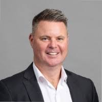 Luke Hill's Instagram, Twitter & Facebook