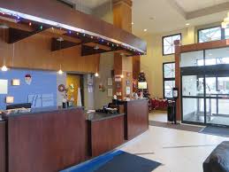 The hotel offers guests a range of services and amenities . Top Hotels With A Restaurant In Palatine Il Us