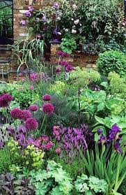 Purple In The Garden Garden Ideas Pation Backyard Diy Vegetable Flower Herb Container Pallet Cott Bloementuin Ontwerp Tuinplanning Bloem Tuinieren