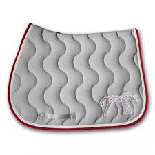 Maybe you would like to learn more about one of these? Attention Ce Produit Peut Etre Commande Mais Ne Pourra Malheureusement Pas Etre Livre Pour Noel Livraison Tapis De Cheval Penelope Leprevost Tapis Equitation