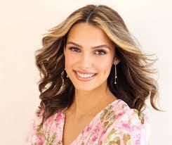 Whitney Caldwell's Instagram, Twitter & Facebook