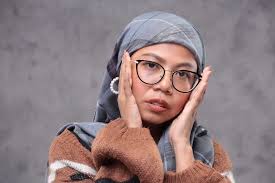 One of our actors in Buang Sial by Effa Qamariana @dakshiniwrites 🌜At  Times, the Moon Peeks through the Window to Say 'Hi'🌛 At Times, the Moon  Peeks through the Window to Say '