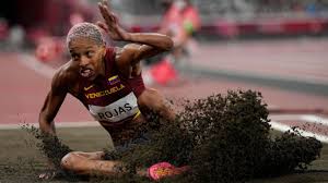 De triple salto femenino en españa por miguel villaseñor. Ycbdsujpfyqljm