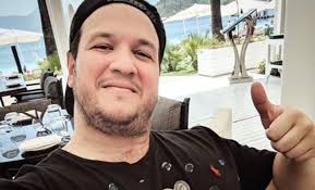 Jun 07, 2021 · 2013 yılında aşk yaşadıkları konuşulan leonardo dicaprio ve dansçı julianne hough'un gizli ilişkisi ünlü dansçının yeğeninin paylaşımıyla ifşa oldu. Sahan Gokbakar In Kanli Ay Tutulmasi Paylasimi Olay Oldu