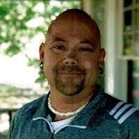 Russell Buskirk's Instagram, Twitter & Facebook