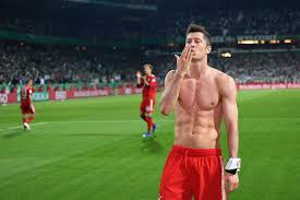 Werder bremen vs wolfsburg betting tips. Pin By Daneil On Footballs Soccer Guys Robert Lewandowski Lewandowski