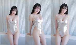 Patreon] rinaモモリナ (momorina) - Silver Bikini (12) | Xasiat