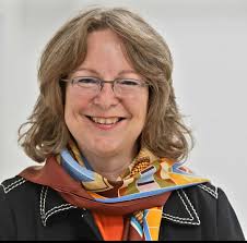 Salzkammergutlerin" ist Bischöfin Die erste Bischöfin von Österreich ist in  Bad Ischl geboren und lebt in Bad Goisern. Cornelia Richter geboren am 3.  September 1970 in Bad Ischl ist eine österreichische evangelische